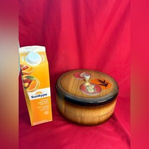 Japanese Lacquered 2 layer jewellery/ trinket box